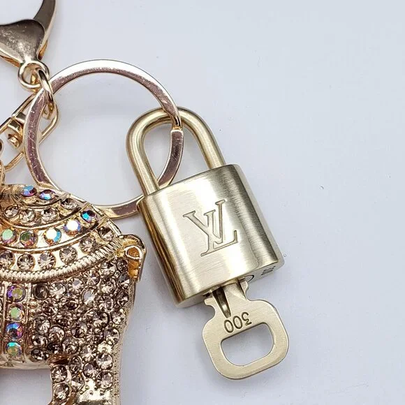 Authentic Louis Vuitton Lock & Key with Unbranded Elephant Charm, Keychain - Picture 7 of 10